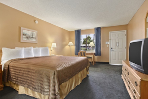 Standard King room photo