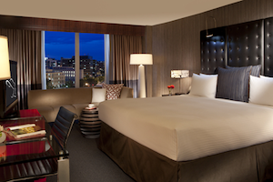 Deluxe King room photo
