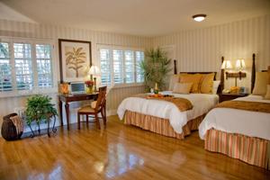 Bella Queen Queen - 2 Queen Beds room photo