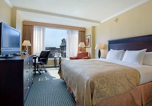 Standard King room photo