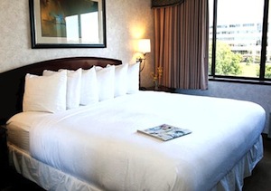 Deluxe King room photo