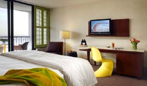 Deluxe King room photo